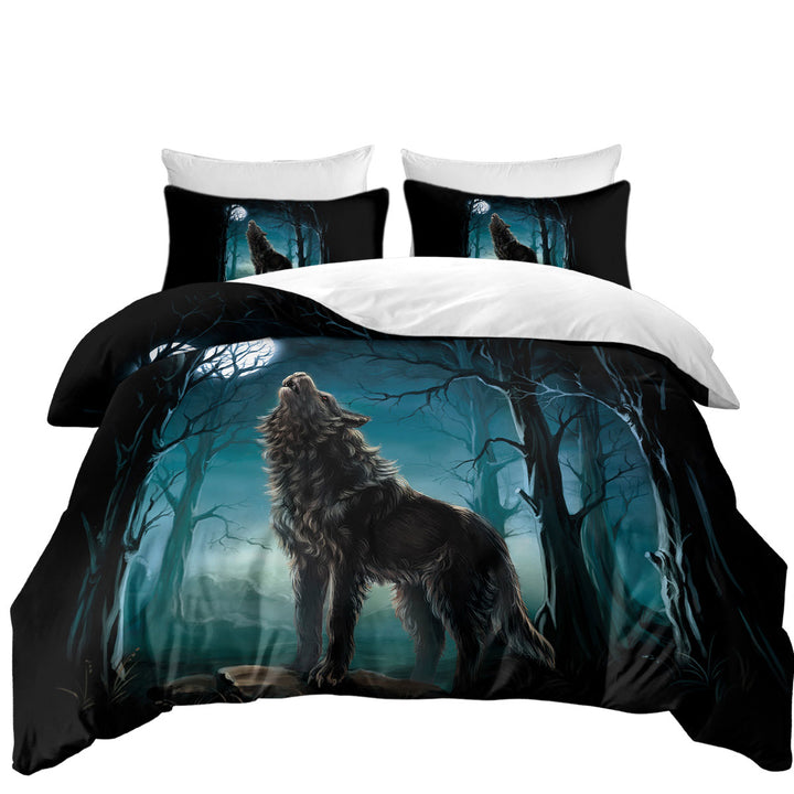 A Wolf Howls at a Moon Bed Covers