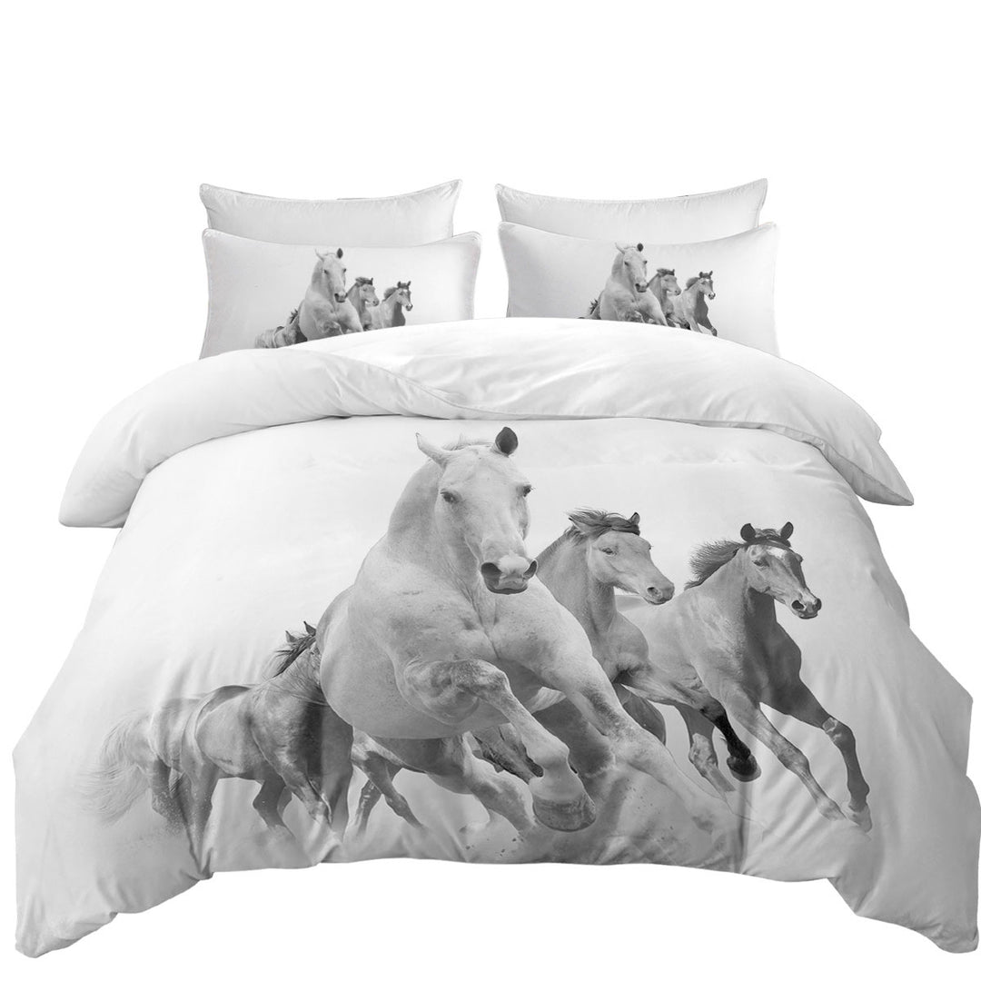 Black and White Running Horses Good Duvet Covers