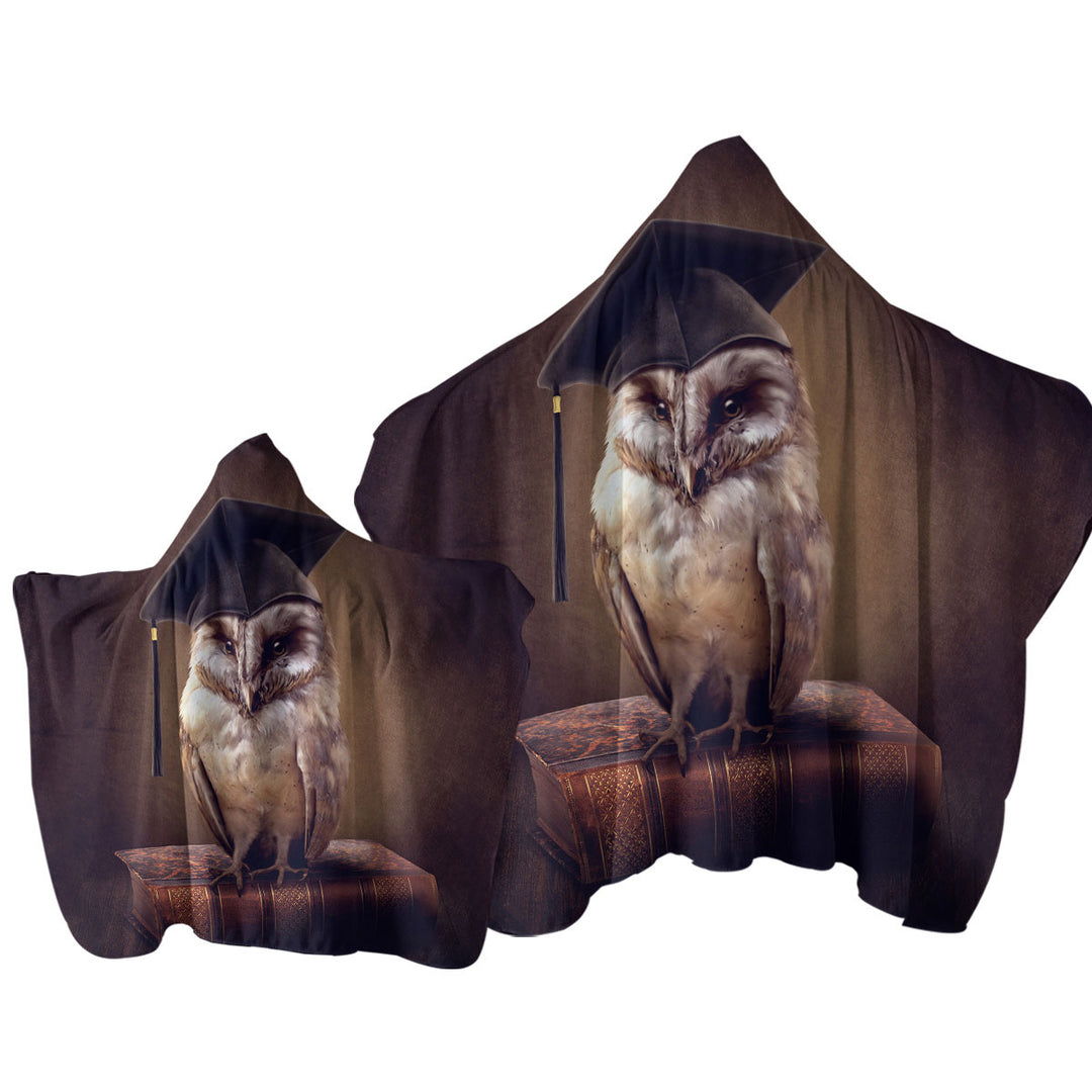 Cool Graduated Owl Hooded Beach Towel