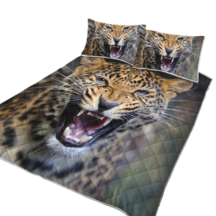 Cool and Scary Wildlife Cheetah Quilt Shop Near Me