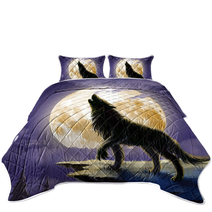 Coverlets with Cool Wolf Howls at a Full Moon