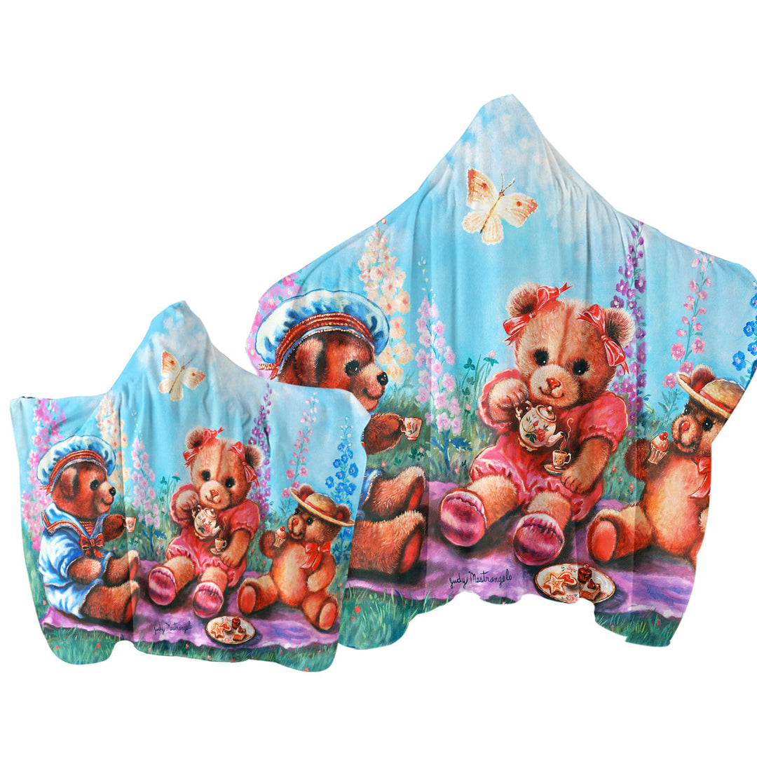 Cute Kids Vintage Art Painting the Teddy Bear Picnic Hooded Beach Towel