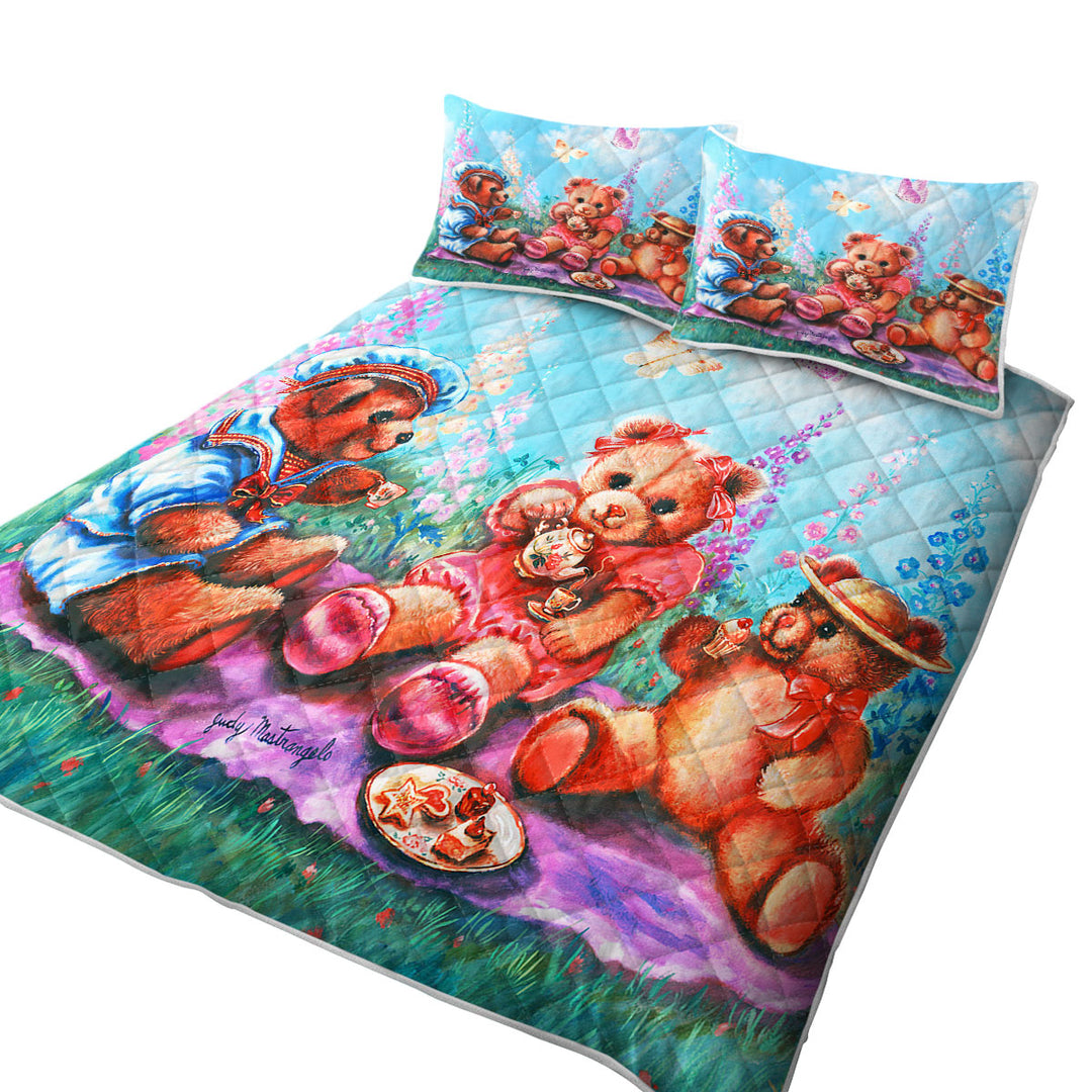 Cute Kids Vintage Art Painting the Teddy Bear Picnic Quilt