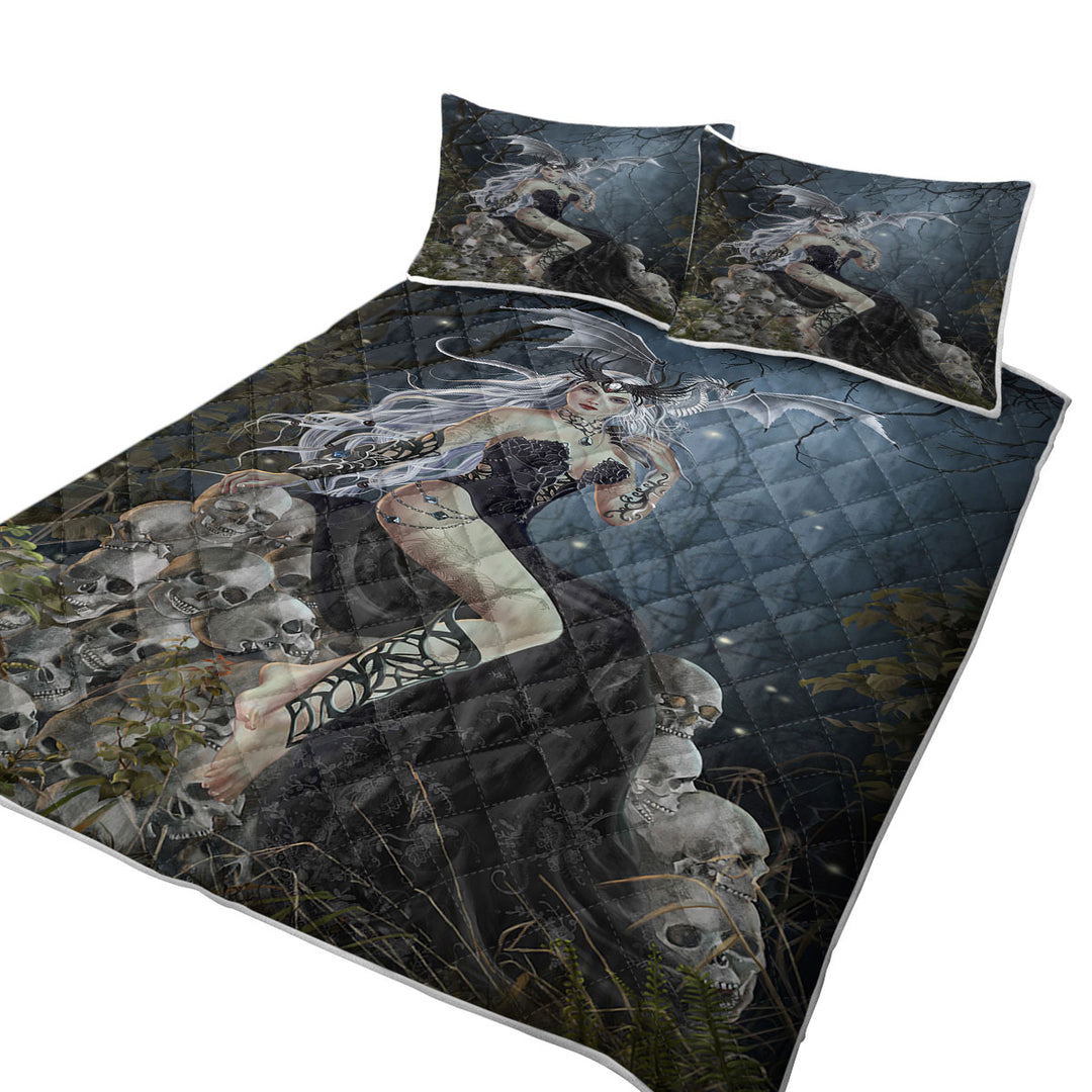 Gothic Fantasy Art the Mad Queen Dragon and Skulls California King Quilt Sets