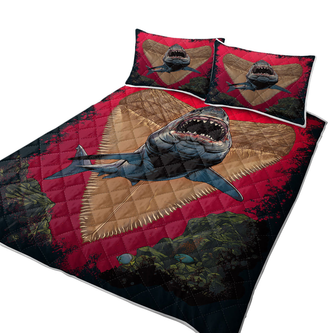 King Size Quilt with Cool Scary Marine life Art Frightening Shark