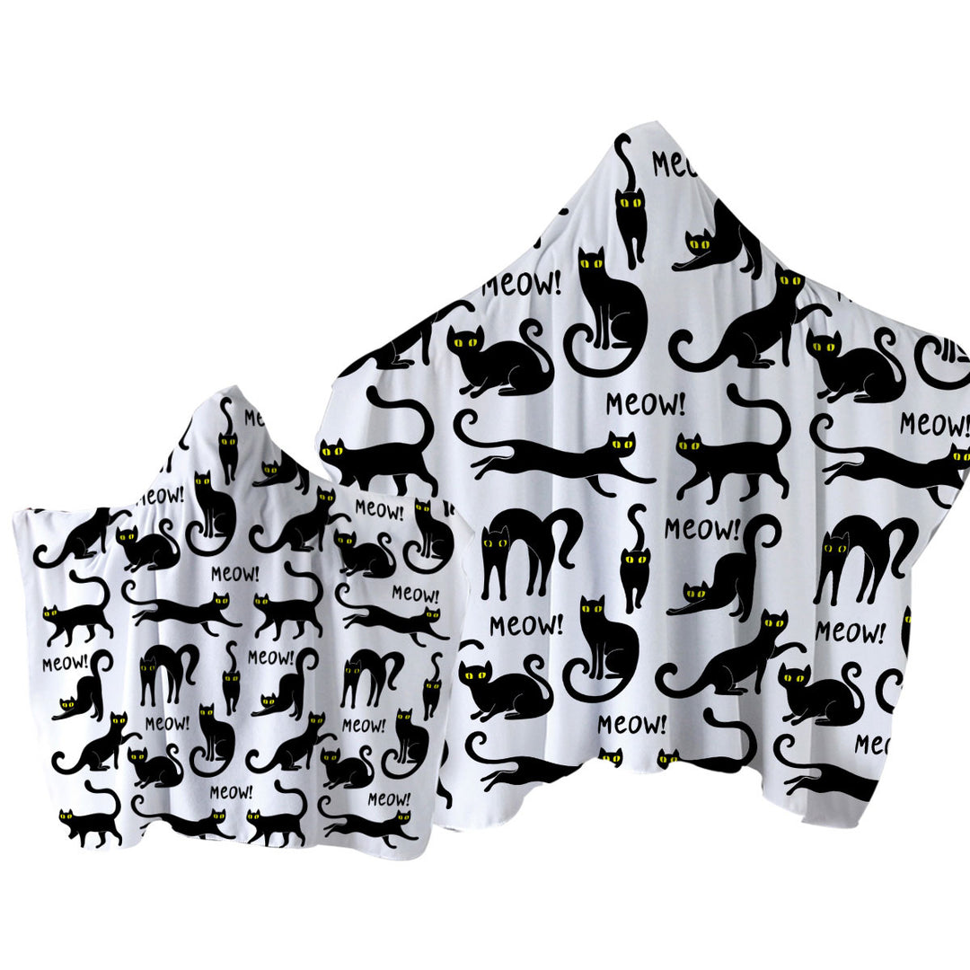 Pattern of Yellow Eyes Black Cats Towel with Hood