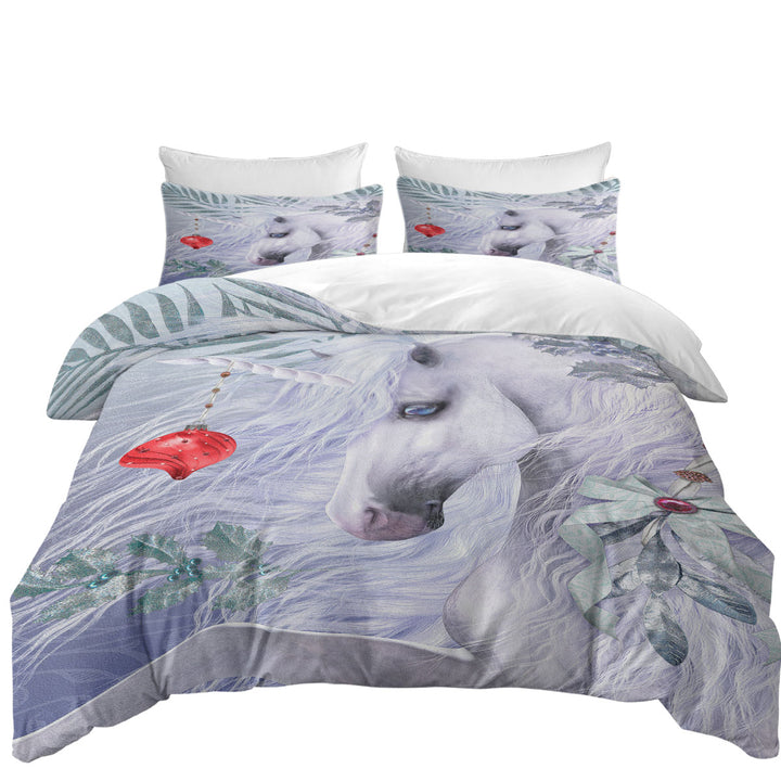 Quilt Cover with Blue Eyes Christmas White Unicorn