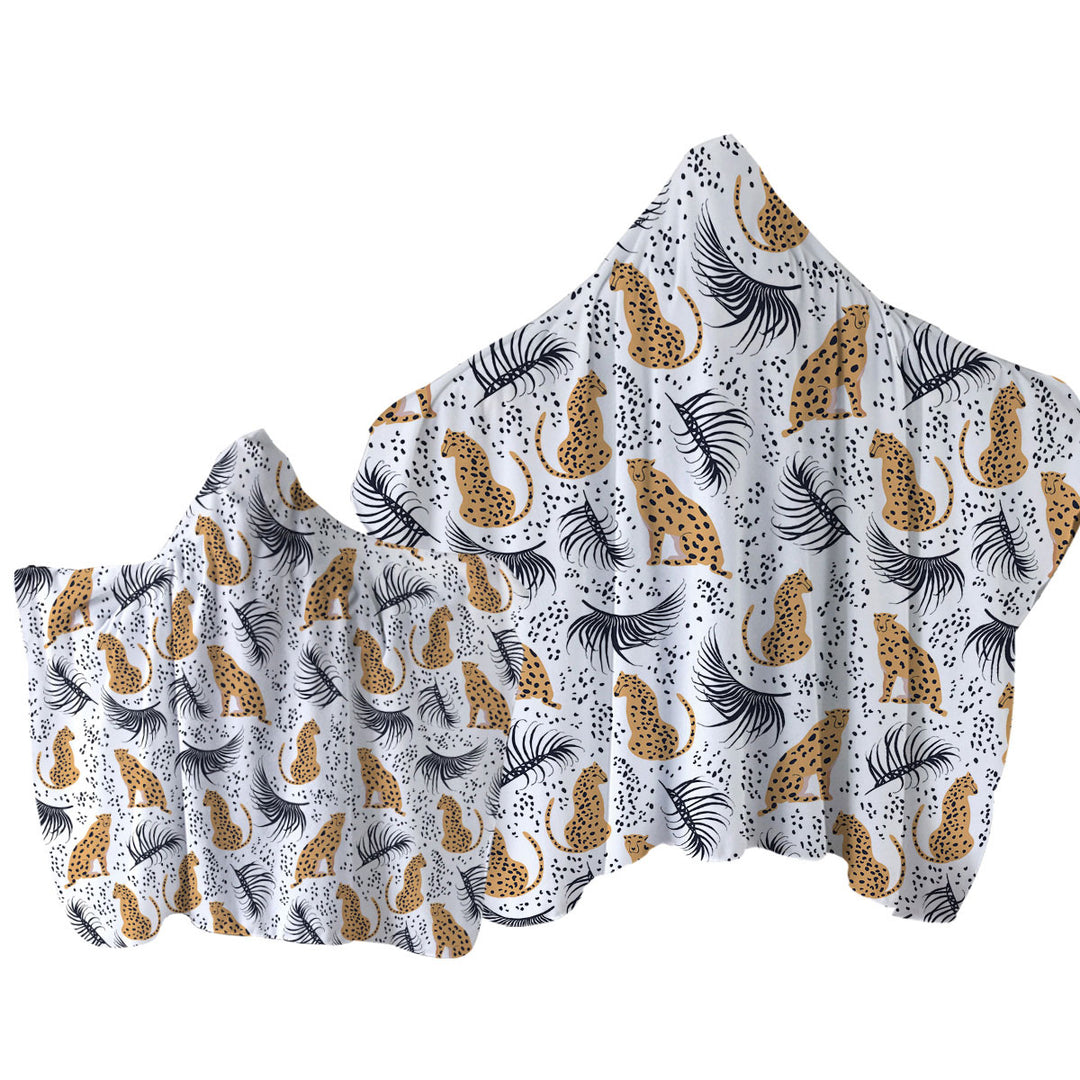 Towel with Hood with Cheetah Drawings Pattern