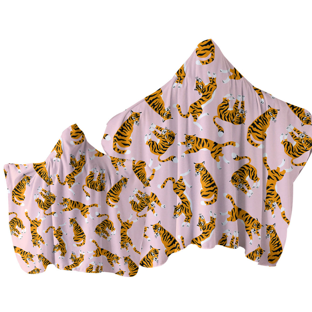 Towel with Hood with Cute Tiger Pattern